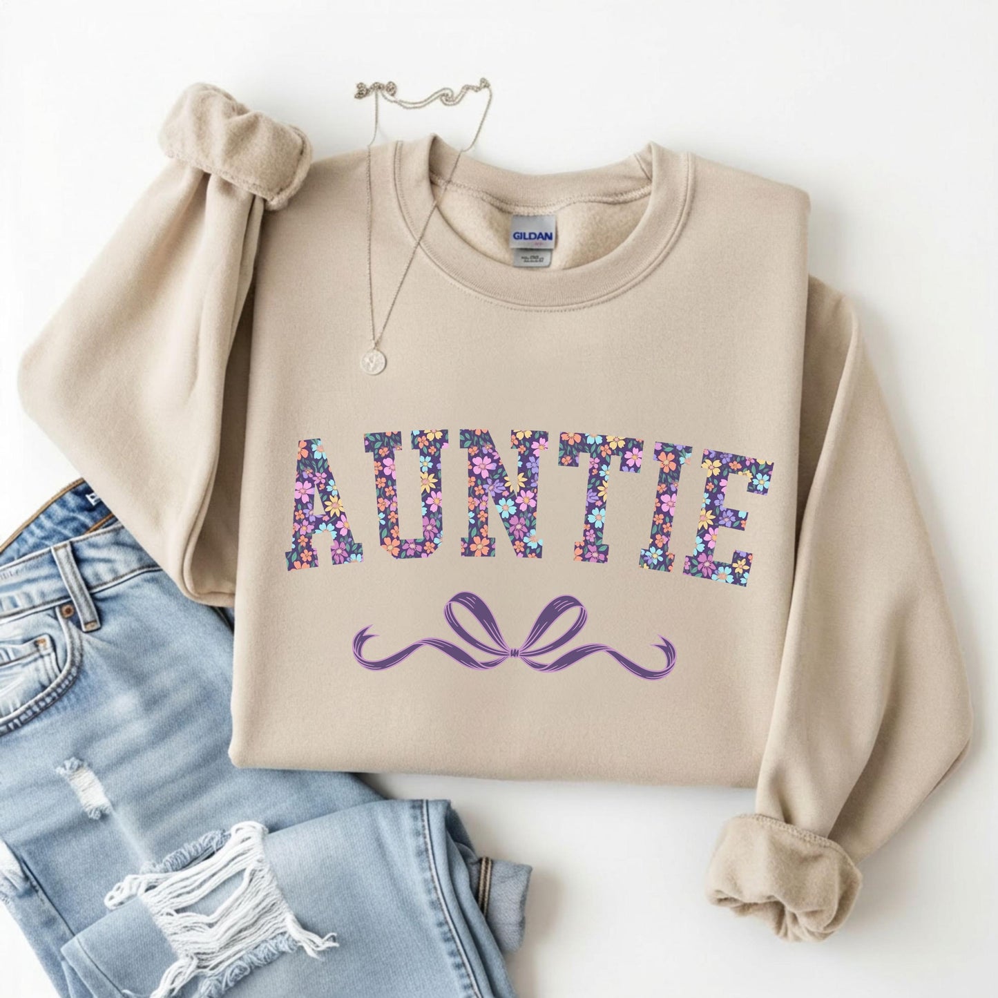 Auntie Sweatshirt With Bow, New Aunt Gift Idea, Pregnancy Announcement Sweater, Christmas Gift For Aunt, Cute Coquette Auntie Shirt