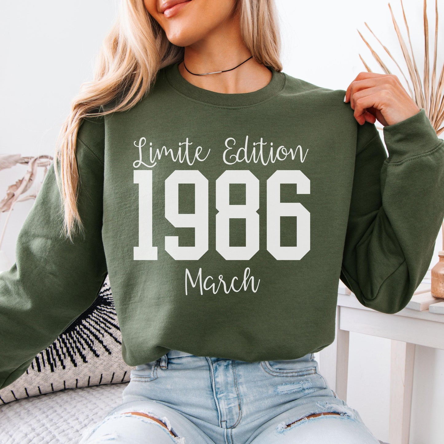1986 Birthday Shirt, 40th Birthday Gift, Vintage 1986 Sweatshirt, Custom Year Hoodie, Born In 1986 Retro March Edition