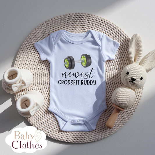 newest crossfit buddy baby bodysuit, cute crossfit baby outfit, baby announcement, newborn baby gift, daddy’s crossfit partner onesie®
