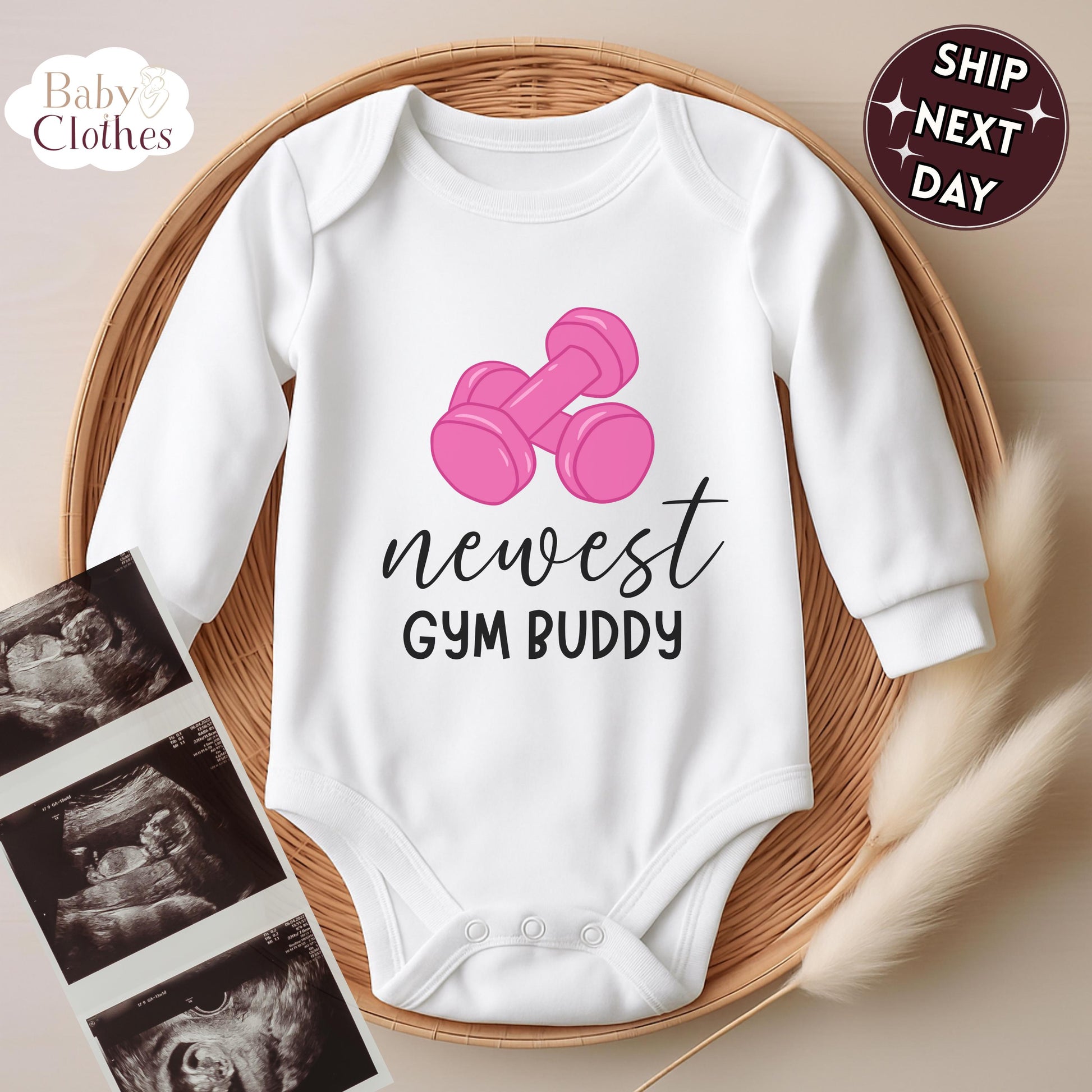 newest gym buddy baby bodysuit, cute gym baby outfit, baby announcement, newborn baby gift, daddy’s gym partner onesie®