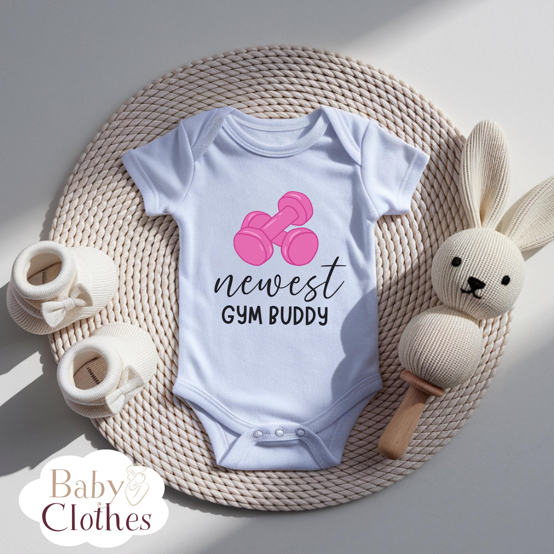 newest gym buddy baby bodysuit, cute gym baby outfit, baby announcement, newborn baby gift, daddy’s gym partner onesie®